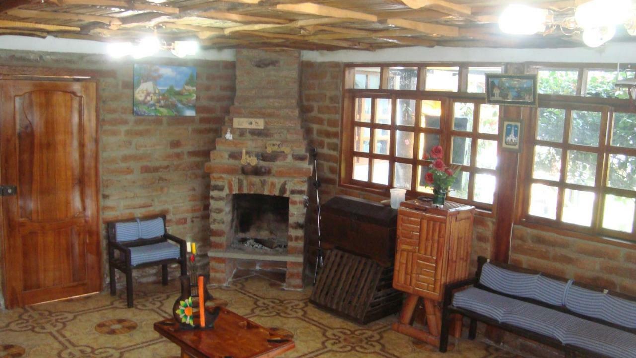 El Descanso “the Rest” Country house Otavalo